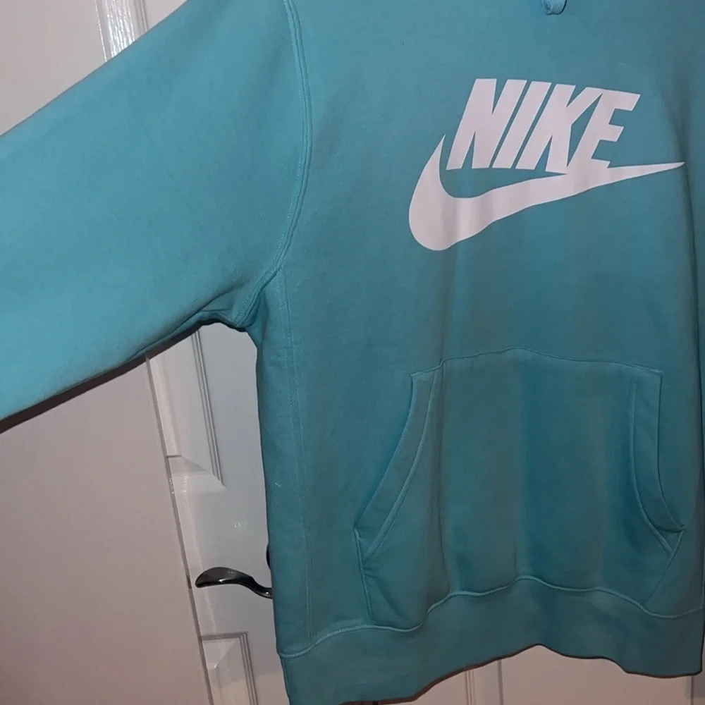 NIKE hoodie. Light blue. Size M. - Picture 3 of 6